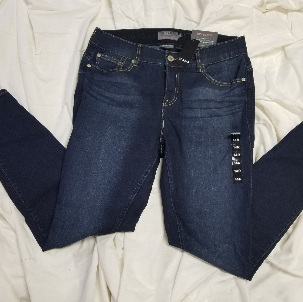 NWT Torrid Bombshell Skinny High Rise Jeans